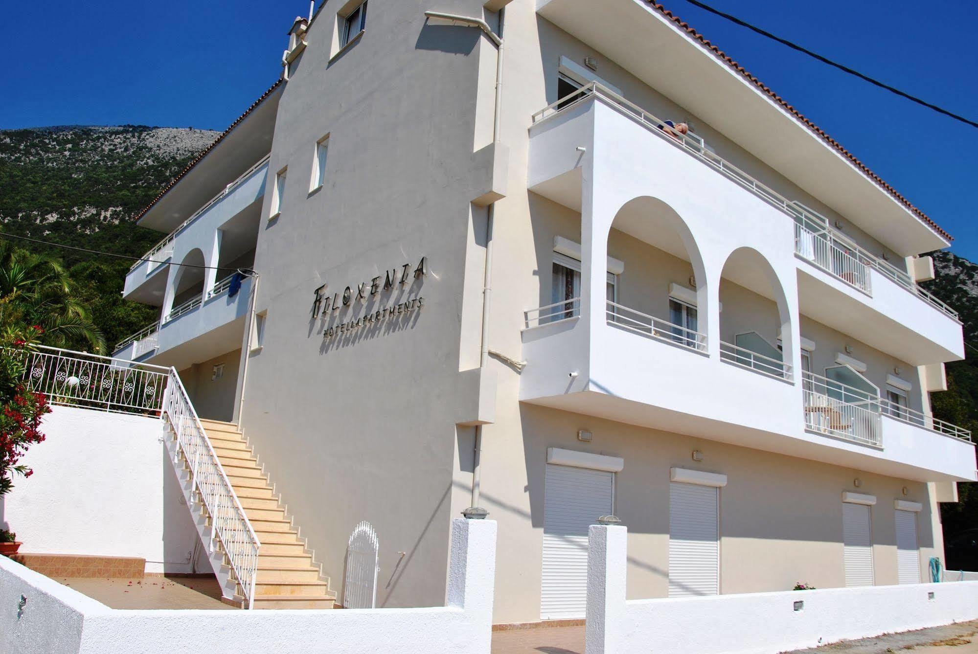 Filoxenia Hotel & Apartments Poros  Екстериор снимка